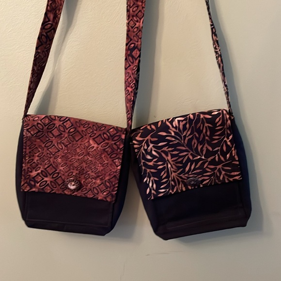 2 fabric purses. - Picture 2 of 9